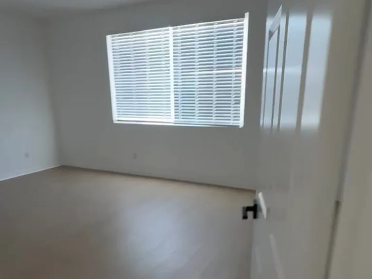 Darwin residence — finished room